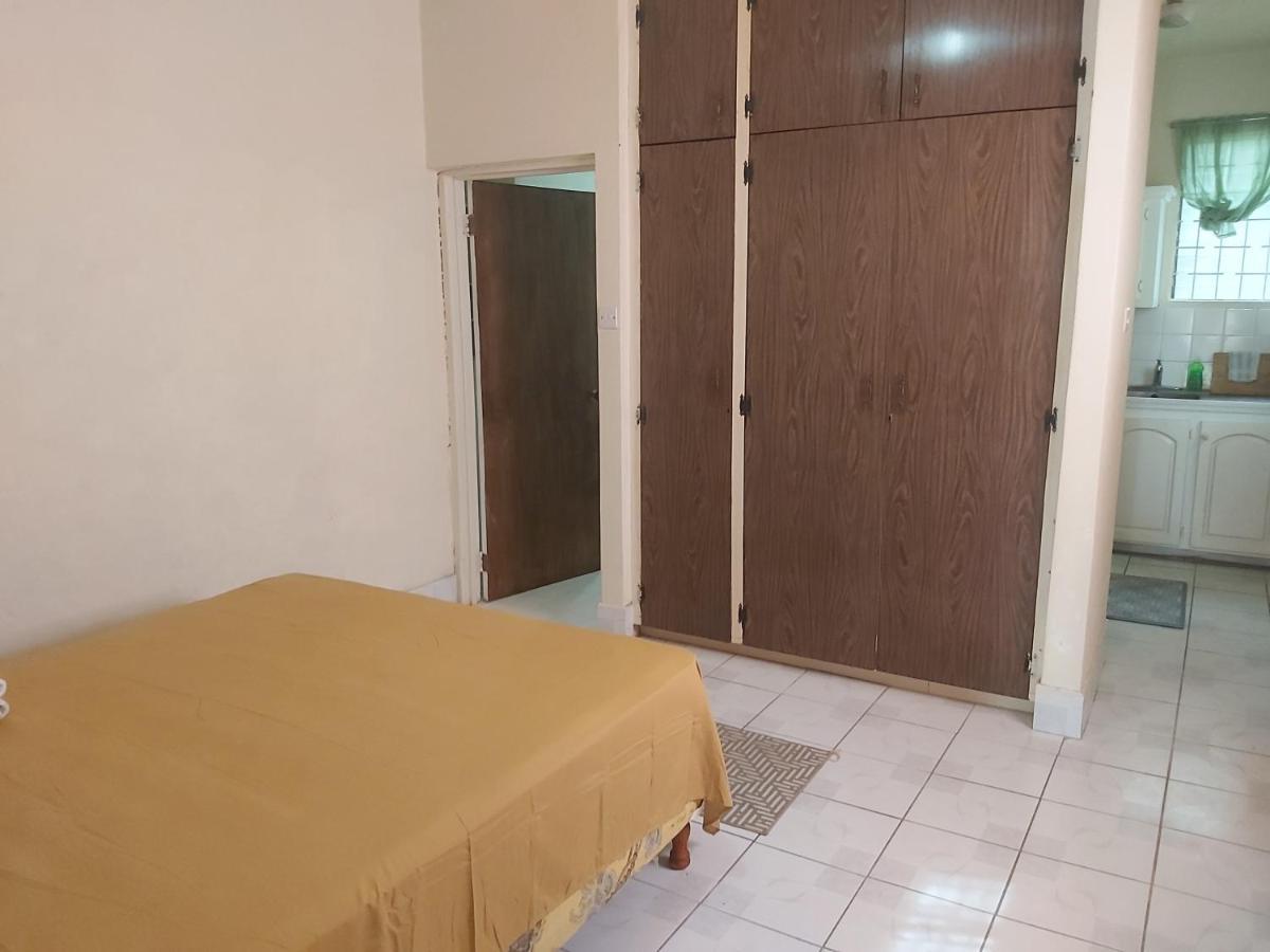 Ocean View Apartments Bridgetown Eksteriør bilde