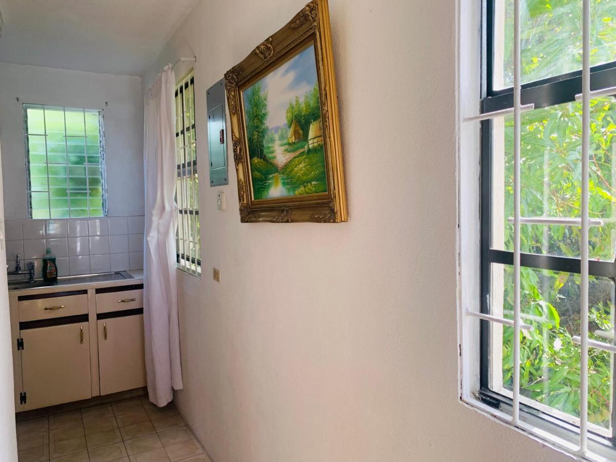 Ocean View Apartments Bridgetown Eksteriør bilde