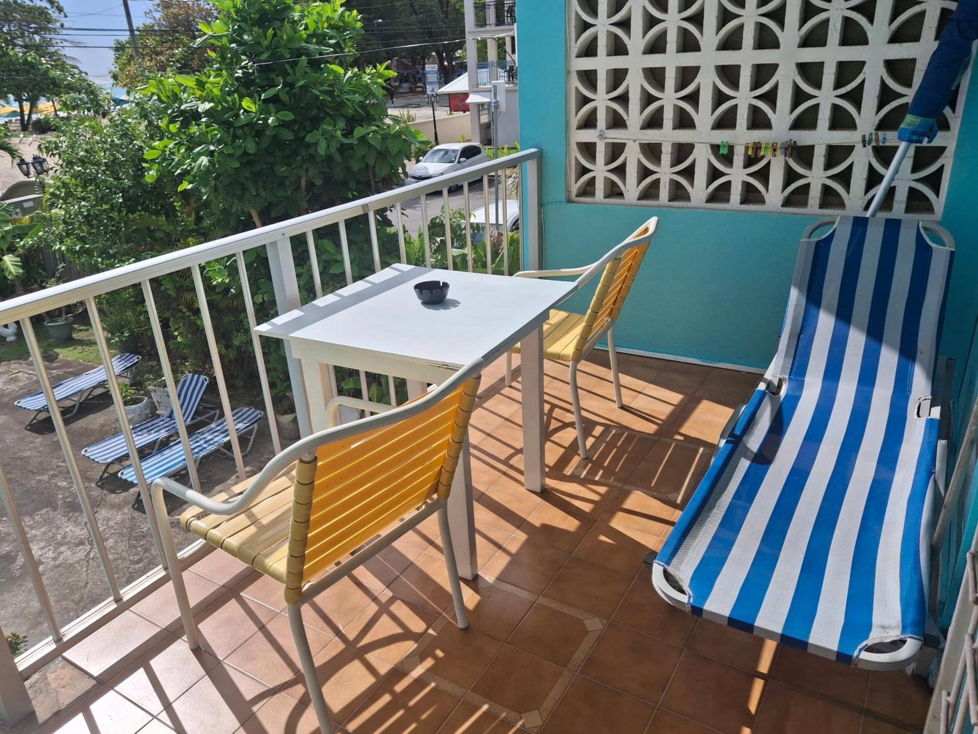 Ocean View Apartments Bridgetown Eksteriør bilde
