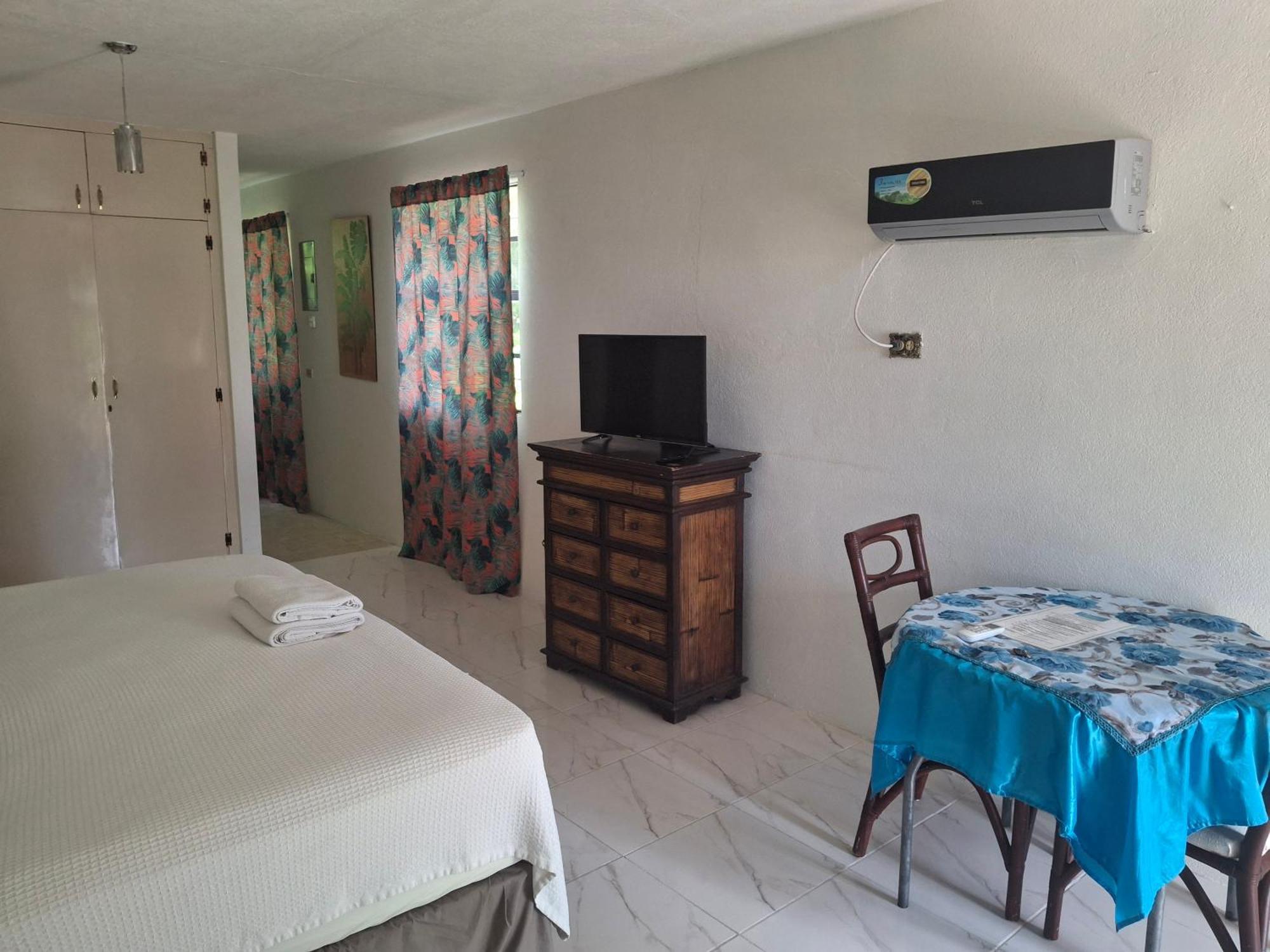Ocean View Apartments Bridgetown Eksteriør bilde
